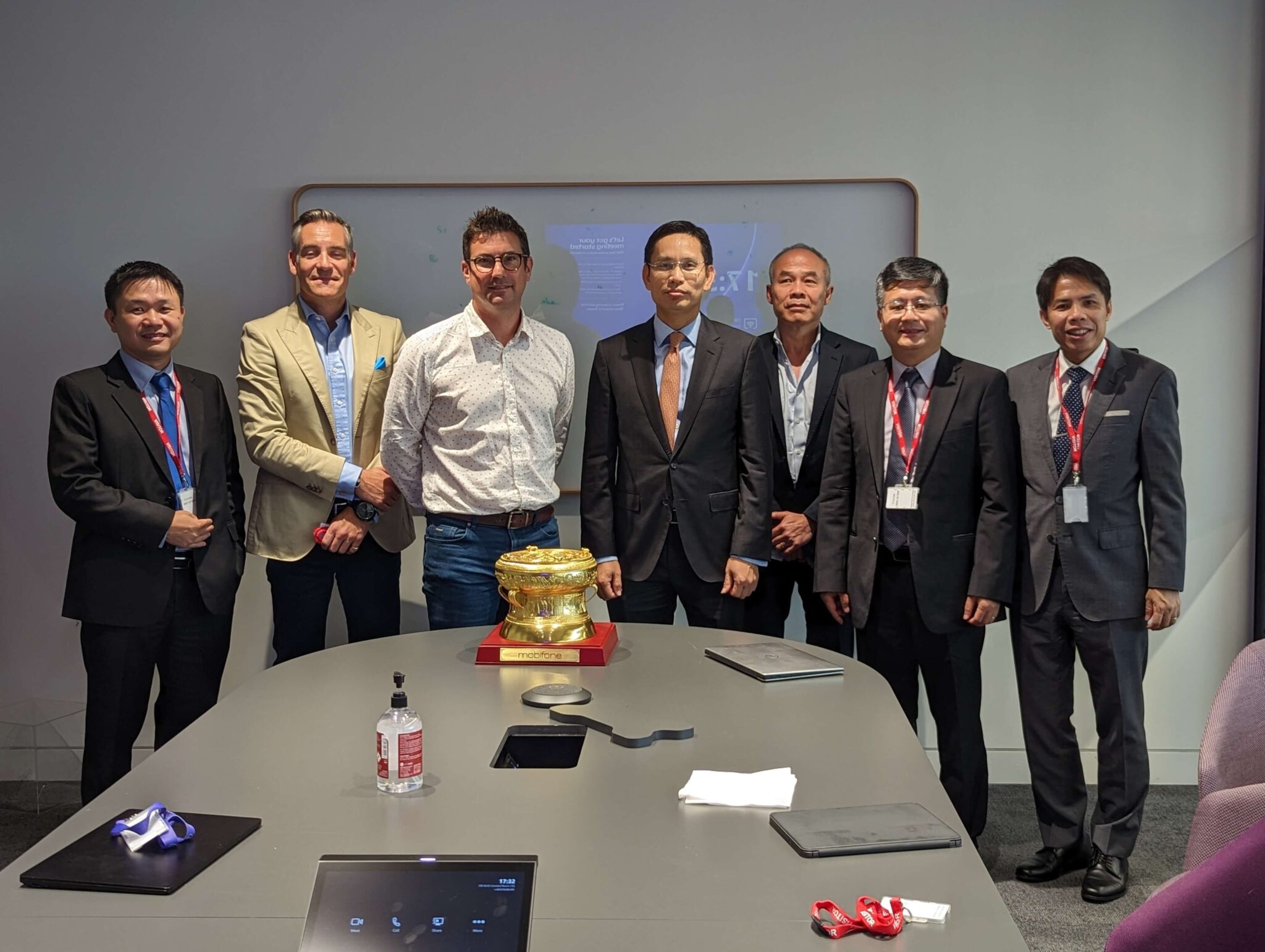 Chia sẻ kinh nghiệm phát triển MVNO giữa MobiFone và Tập đoàn Viễn ...